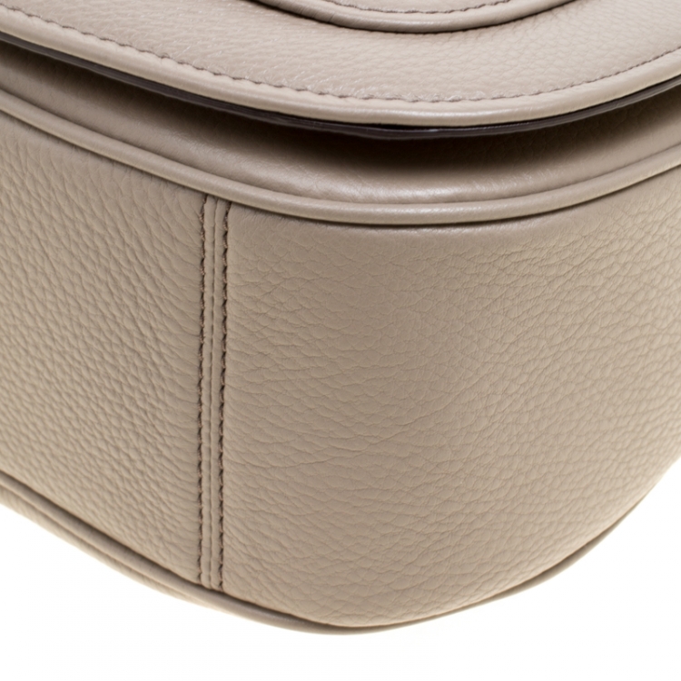 مملوكة مسبقًا Marc Jacobs Beige Leather Empire City Saddle Crossbody Bag