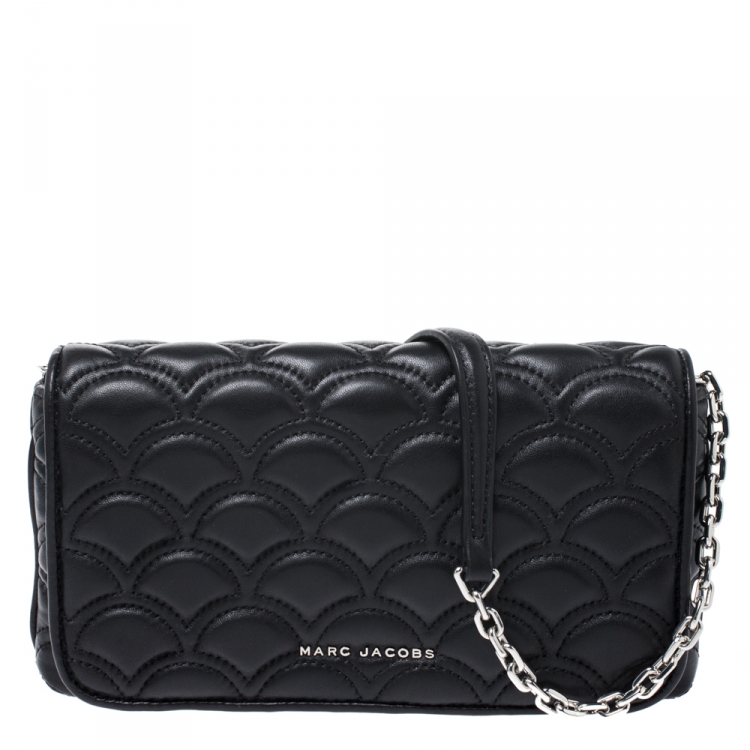 مملوكة مسبقًا Marc Jacobs Black Leather Matelasse Crossbody Bag