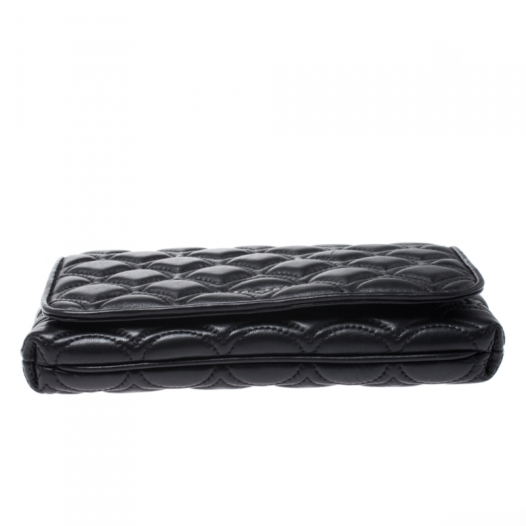 مملوكة مسبقًا Marc Jacobs Black Leather Matelasse Crossbody Bag