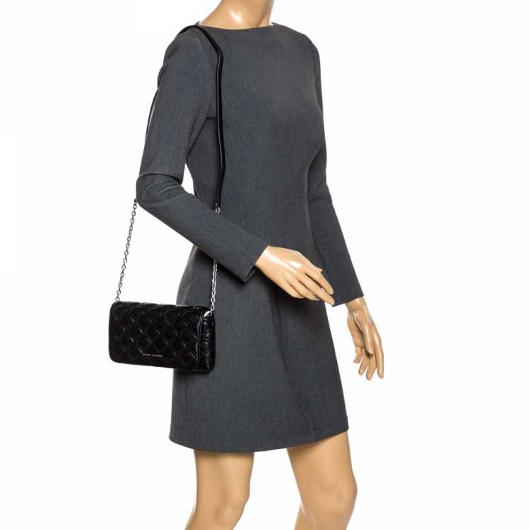 مملوكة مسبقًا Marc Jacobs Black Leather Matelasse Crossbody Bag