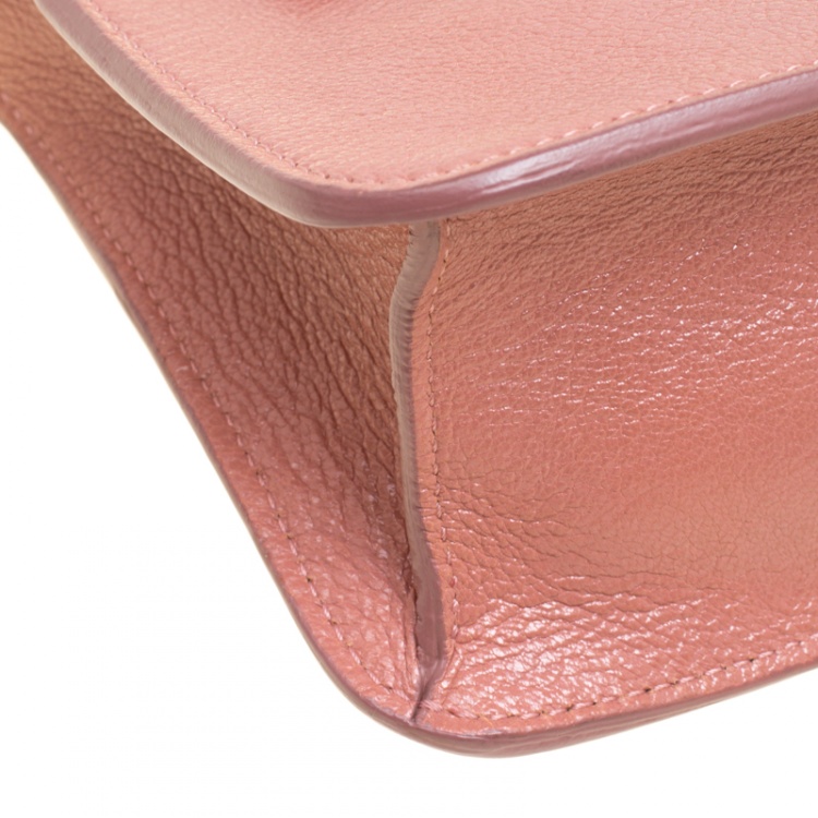 مملوكة مسبقًا Marc Jacobs Bubble Gum Pink Leather Bow Chain Crossbody Bag