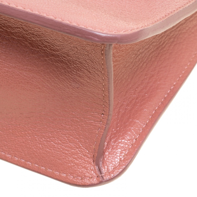 مملوكة مسبقًا Marc Jacobs Bubble Gum Pink Leather Bow Chain Crossbody Bag