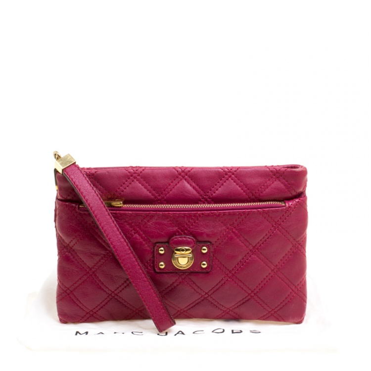 Pre Owned Marc Jacobs Red Quilted Leather Wristlet Clutch