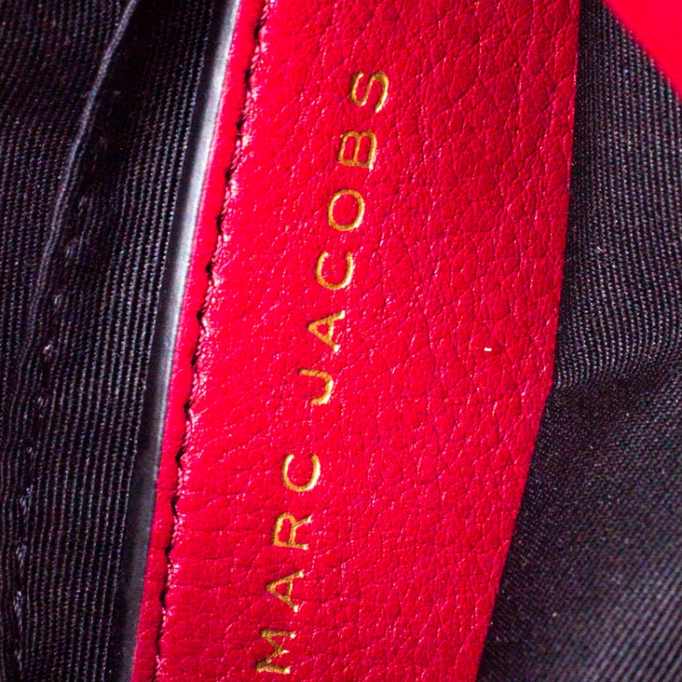 مملوكة مسبقًا Marc Jacobs Red Leather Double Zip Crossbody Bag