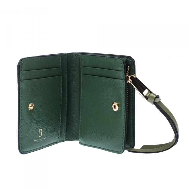 Marc Jacobs Olive Green Leather Snapshot Compact Wallet Marc