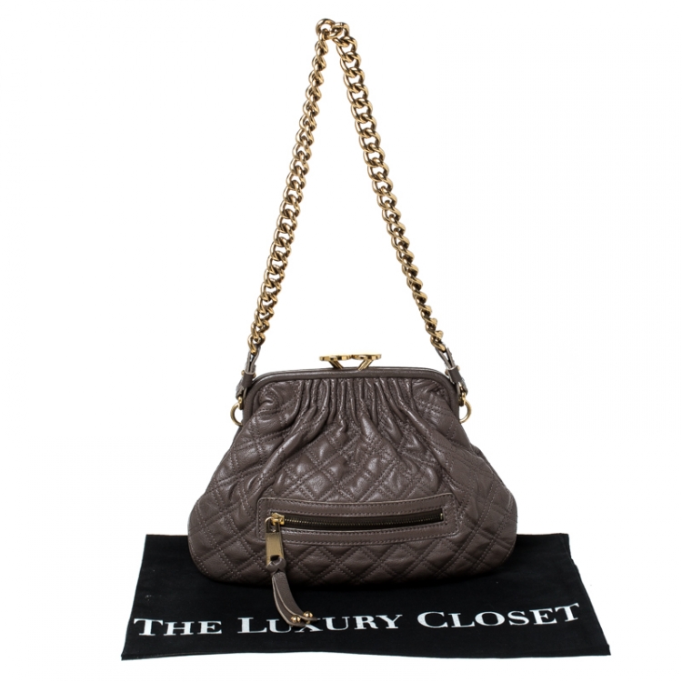 مملوكة مسبقًا Marc Jacobs Taupe Quilted Leather Little Stam Shoulder Bag