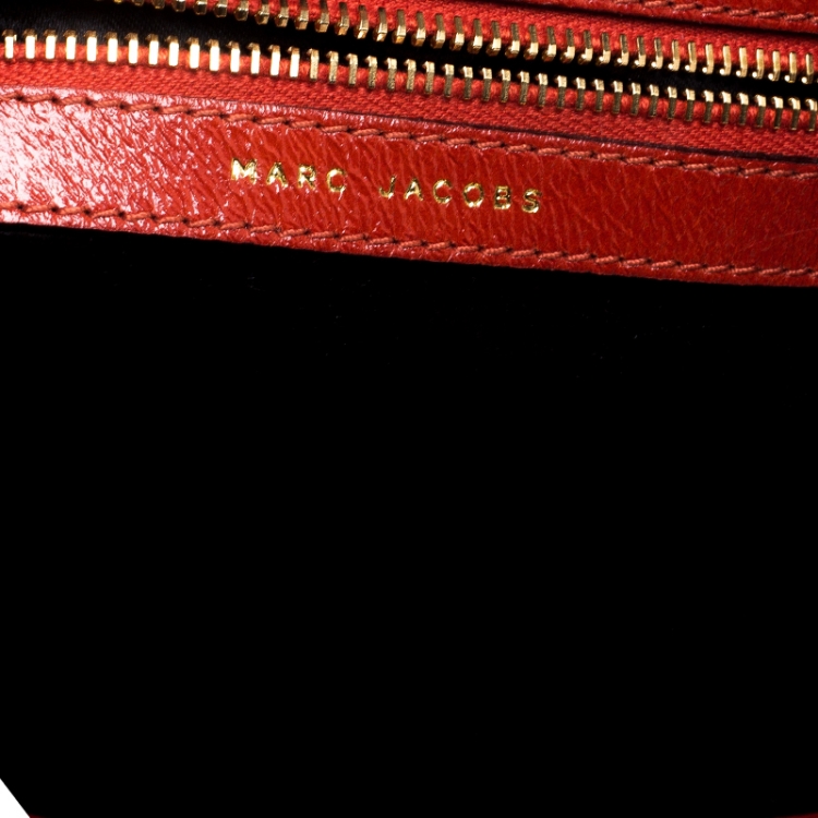 مملوكة مسبقًا Marc Jacobs Orange Embellished Patent Leather Daisy Hobo