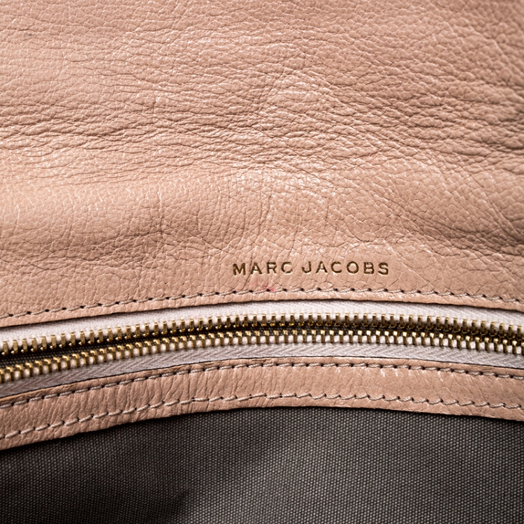 Pre Owned Marc Jacobs Beige Quilted Leather Eugenie Clutch