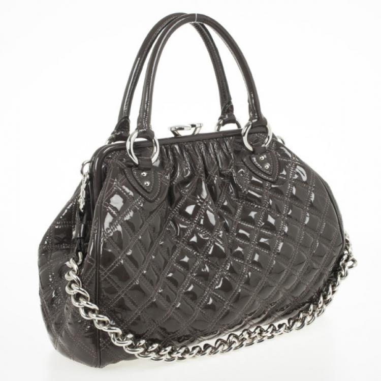 مملوكة مسبقًا Marc Jacobs Grey Quilted Patent Stam Satchel