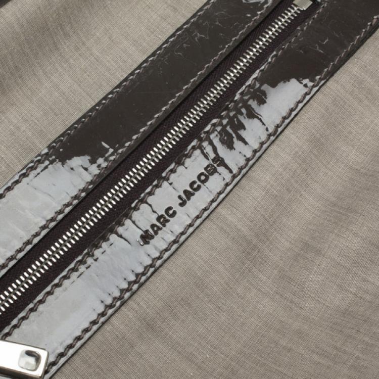 مملوكة مسبقًا Marc Jacobs Grey Quilted Patent Stam Satchel