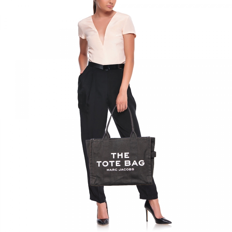 Pre Owned Marc Jacobs Black Canvas "The Tote" Shopper Tote