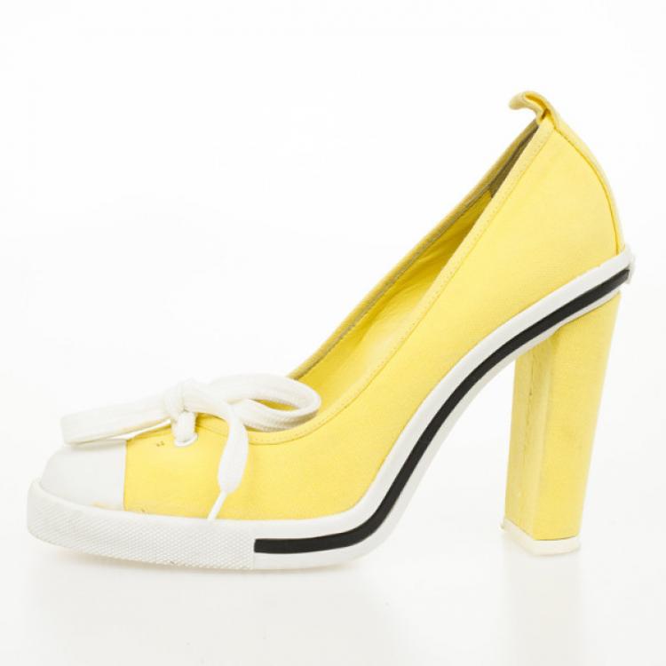 Pre Owned Marc Jacobs Yellow Cap Toe Bow Pumps Size 39.5