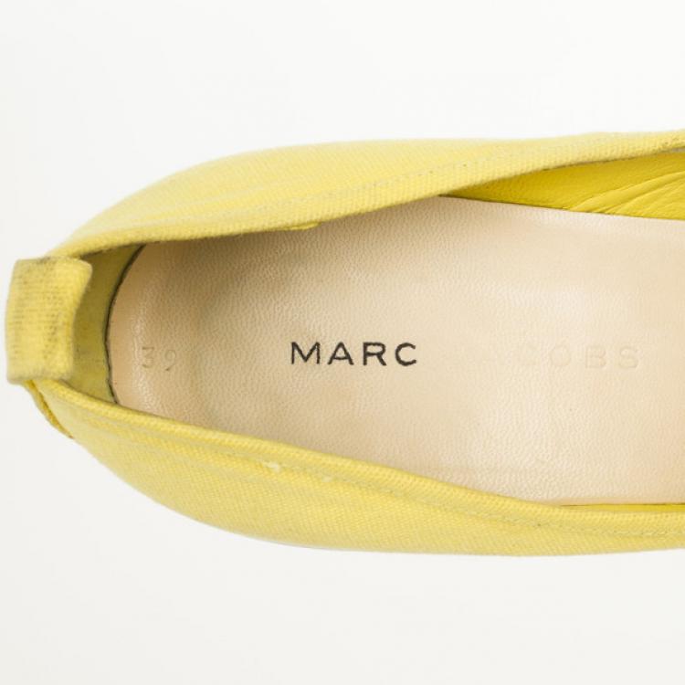 Pre Owned Marc Jacobs Yellow Cap Toe Bow Pumps Size 39.5