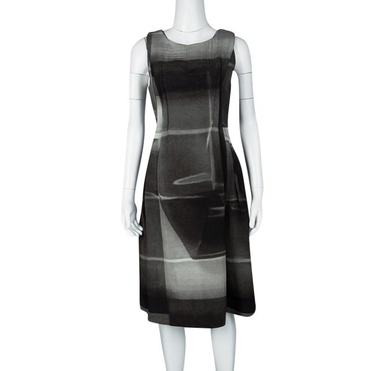 مملوكة مسبقًا Marni Tie Dye Print Sleeveless Padded Midi Dress S