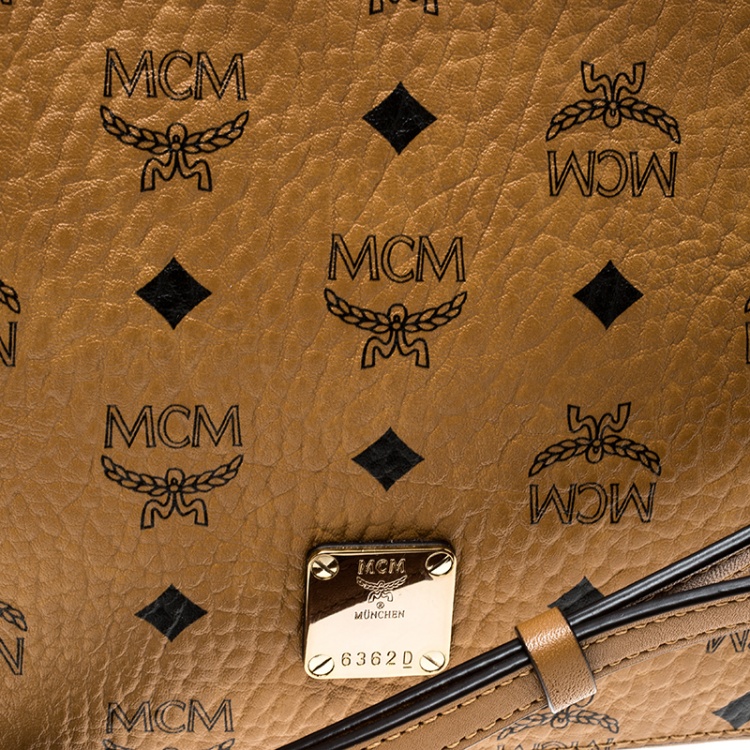مملوكة مسبقًا MCM Cognac Visetos Coated Canvas Crossbody Bag