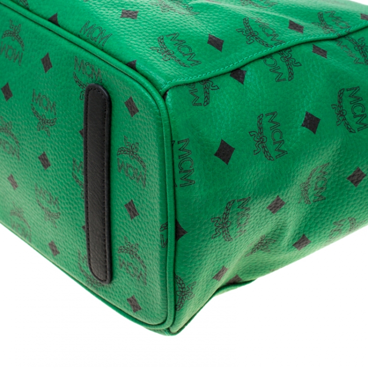 مملوكة مسبقًا MCM Green/Black Visetos Leather Shopper Project Reversible Tote