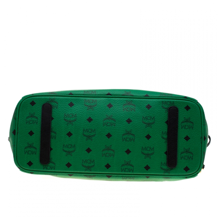 مملوكة مسبقًا MCM Green/Black Visetos Leather Shopper Project Reversible Tote
