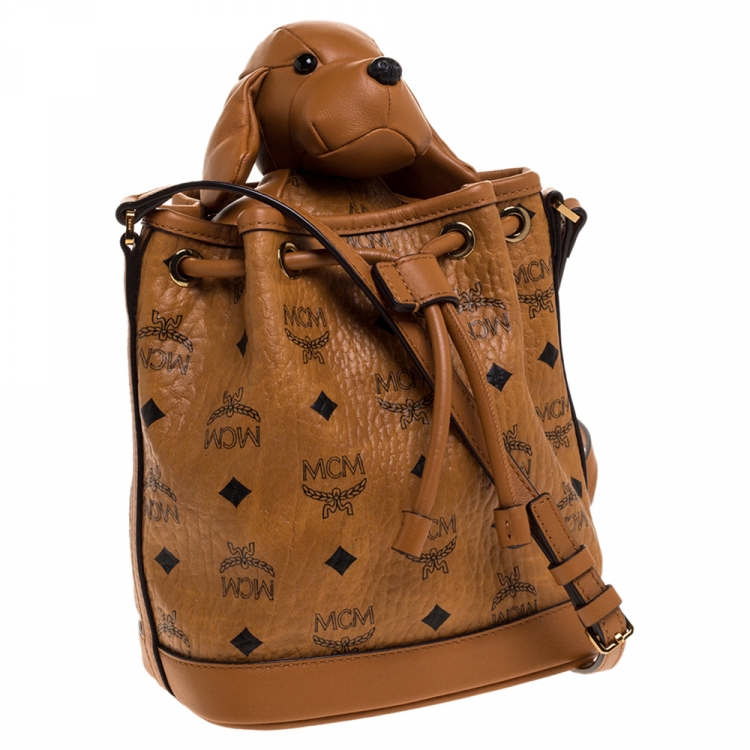 مملوكة مسبقًا MCM Brown Visetos Coated Canvas Drawstring Shoulder Bag