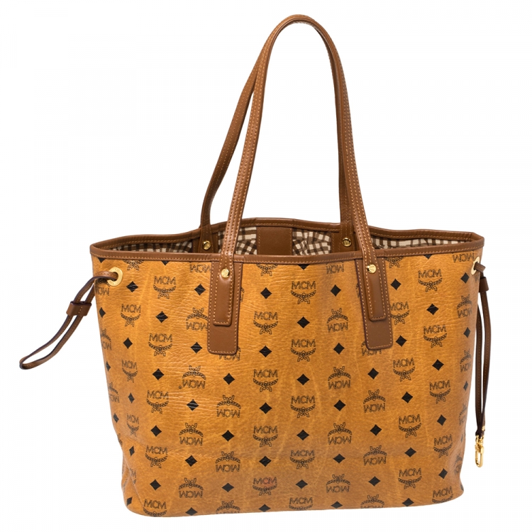 مملوكة مسبقًا MCM Tan Visetos Coated Canvas Liz Reversible Tote