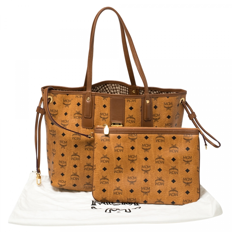 مملوكة مسبقًا MCM Tan Visetos Coated Canvas Liz Reversible Tote