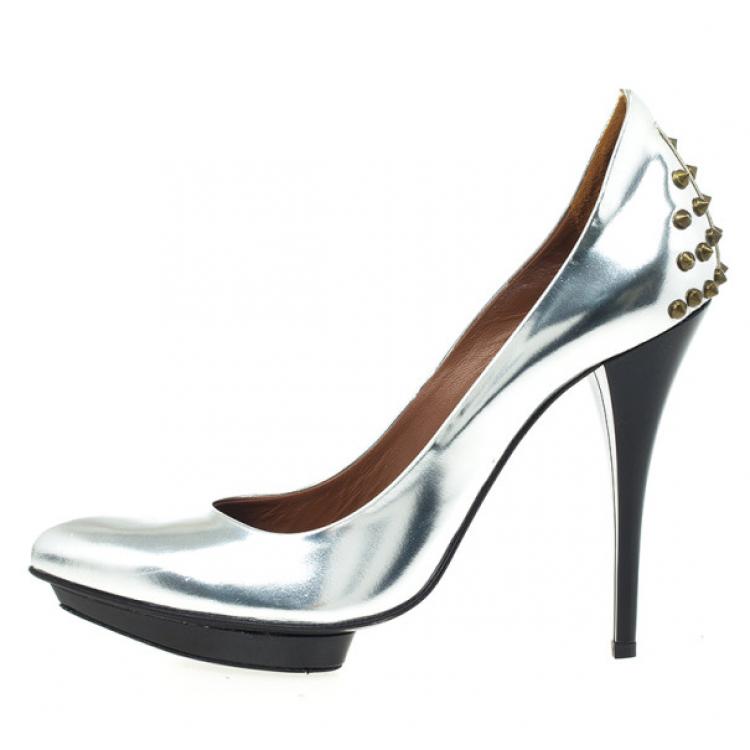 Pre Owned McQ by Alexander McQueen Silver Studded Metallic Pointed Toe Pumps Size 41