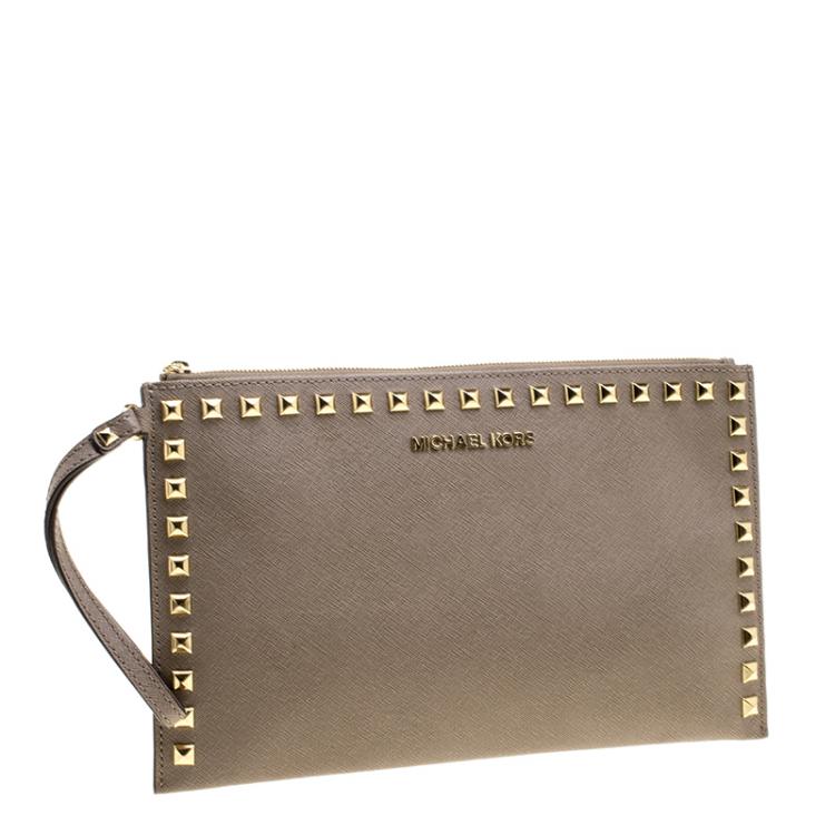 Pre Owned Michael Kors Beige Leather Studded Clutch