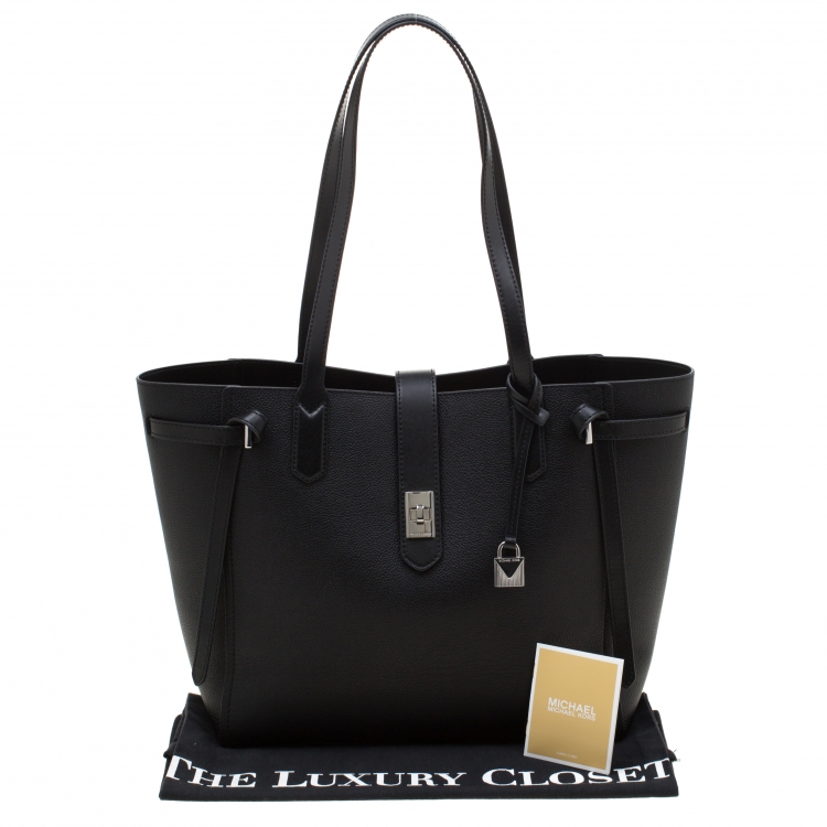 Pre Owned Michael Kors Black Leather Large Cassie Tote