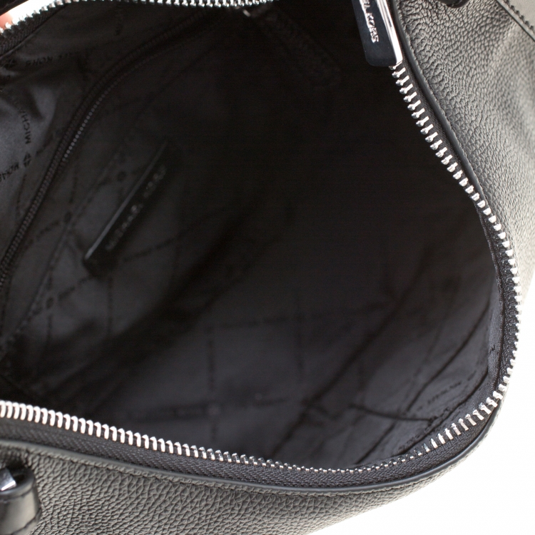 Pre Owned Michael Kors Black Leather Medium Cassie Hobo