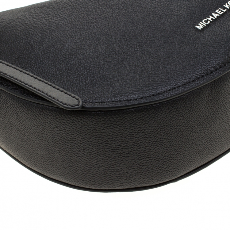 Pre Owned Michael Kors Black Leather Medium Cassie Hobo