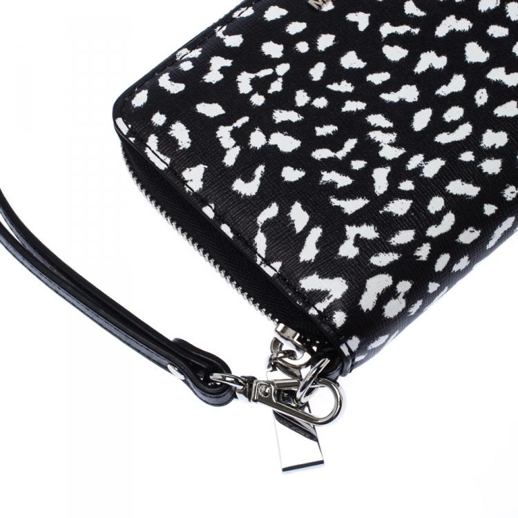 Pre Owned Michael Kors Leopard Print Leather Smartphone Wristlet