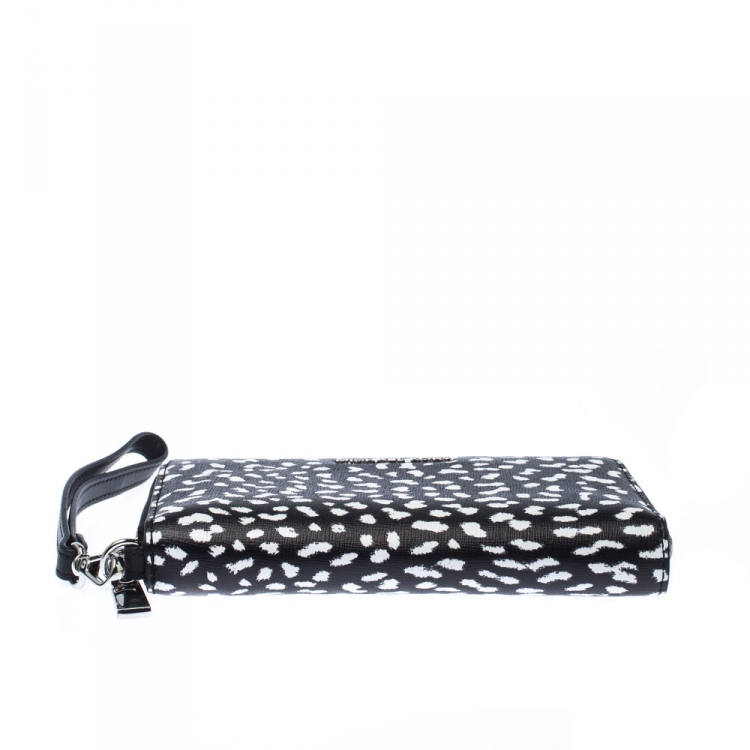 Pre Owned Michael Kors Leopard Print Leather Smartphone Wristlet