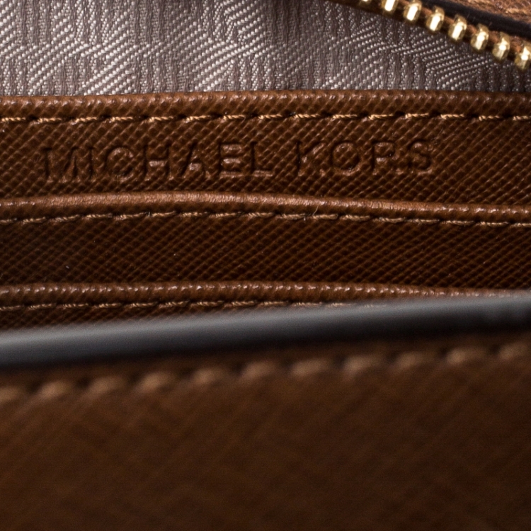 Pre Owned Michael Kors Brown Selma Mini Crossbody Bag