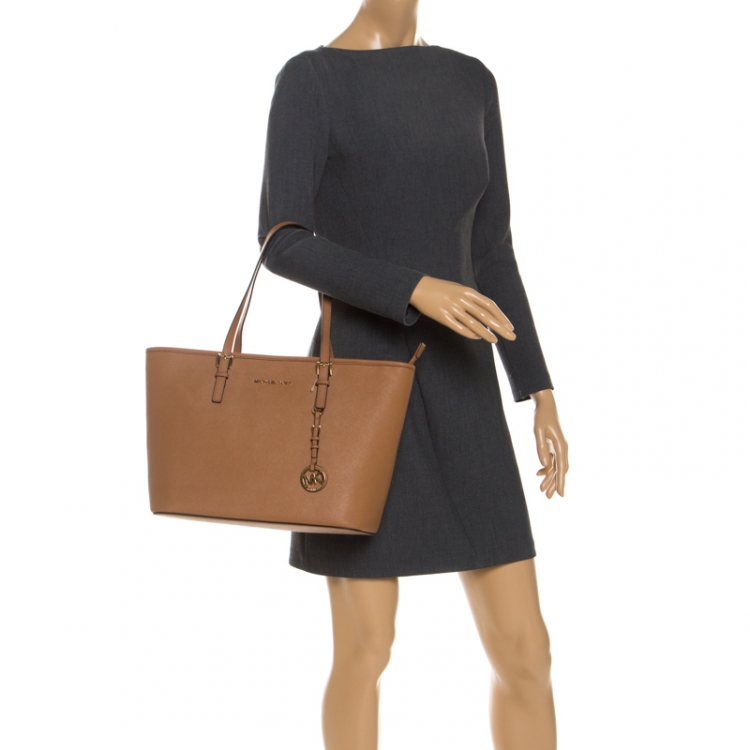 Pre Owned Michael Kors Brown Leather Medium Jet Set Travel Tote