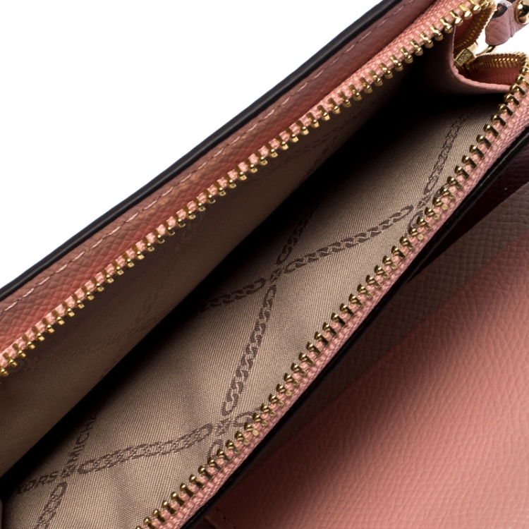 مملوكة مسبقًا Michael Kors Maroon Leather Bifold Wallet