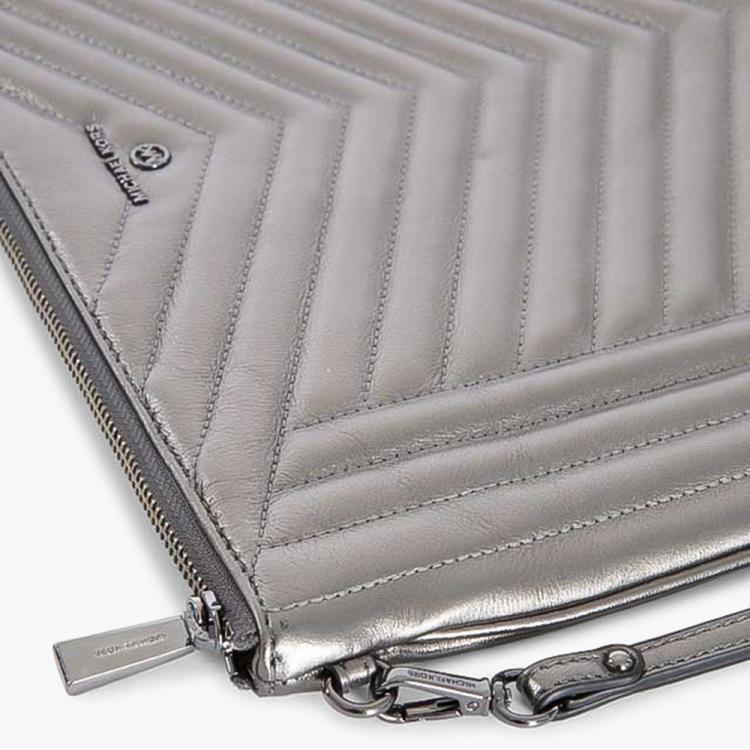Pre Owned Michael Kors Grey Quilted Leather Jet Set Extra-Large Pouch