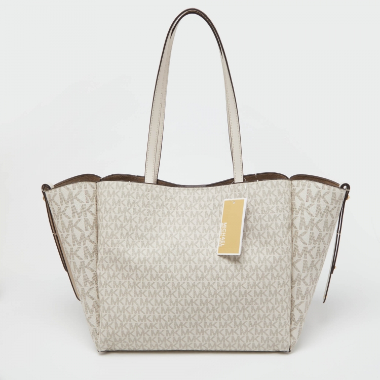 Pre Owned Michael Kors Cream Signature Coated Canvas and Leather Freya Tote