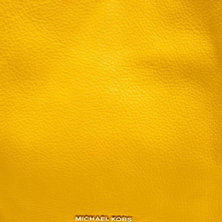 Pre Owned Michael Kors Yellow Leather Newbury Chain Tote