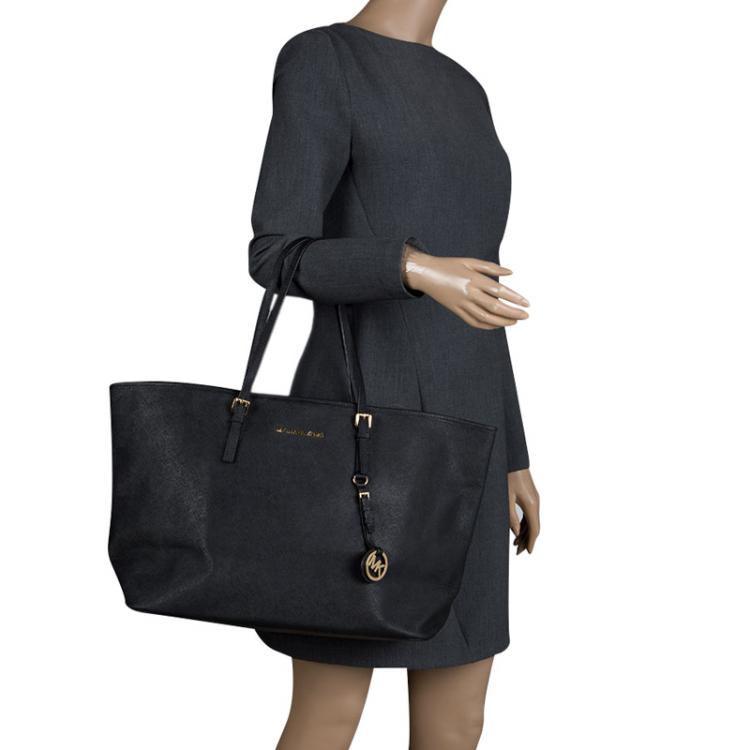 Pre Owned Michael Kors Black Saffiano Leather Jetset Tote