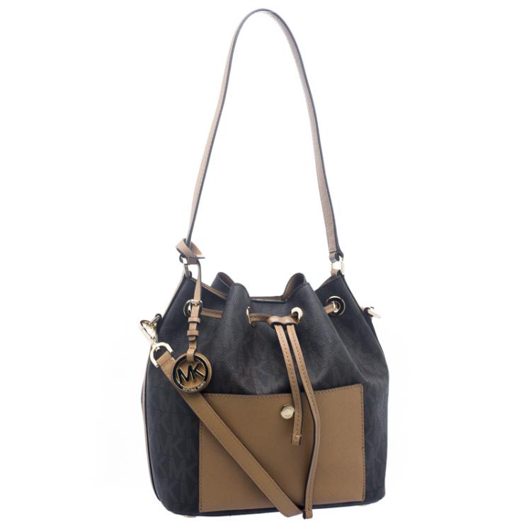 Pre Owned Michael Kors Brown Coated Canvas Medium Greenwich Bucket Bag