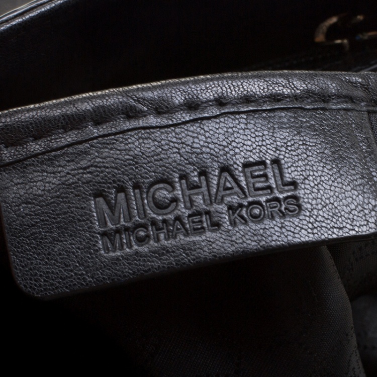 Pre Owned Michael Kors Black Leather Studded Uptown Astor Hobo