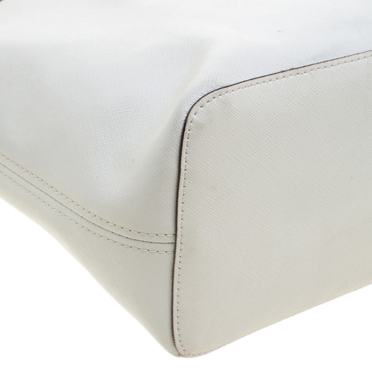 Pre Owned Michael Kors White Saffiano Leather Jetset Tote