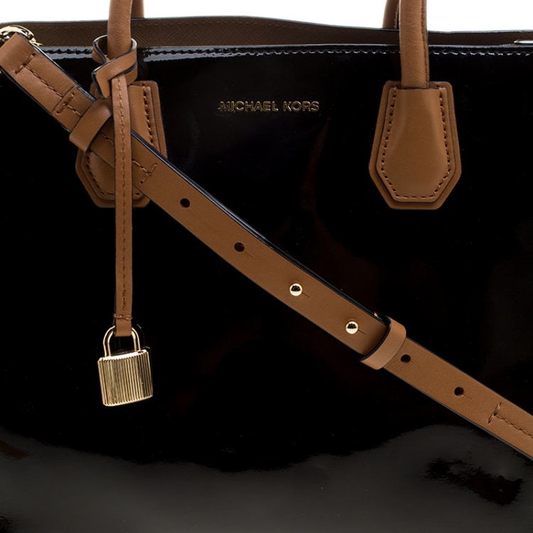 Pre Owned Michael Kors Black/White Leather Mercer Tote