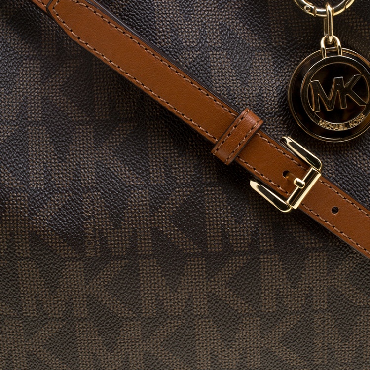 Pre Owned Michael Michael Kors Brown Signature Coated Canvas Cynthia Tote