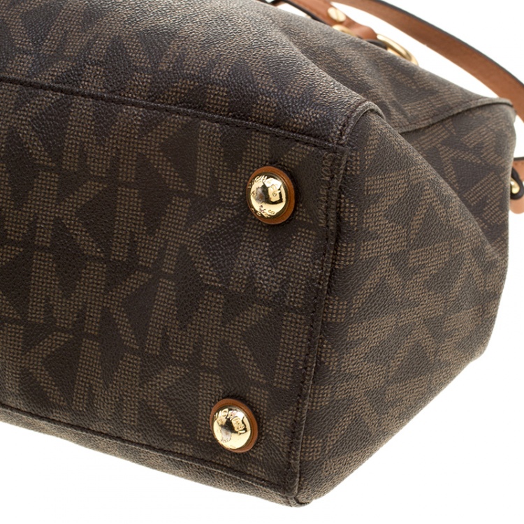 Pre Owned Michael Michael Kors Brown Signature Coated Canvas Cynthia Tote