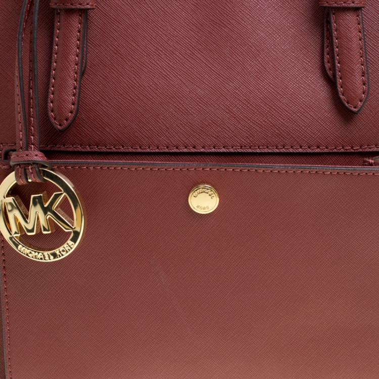 Pre Owned Michael Kors Burgundy Leather Jet Set Snap Pocket Tote