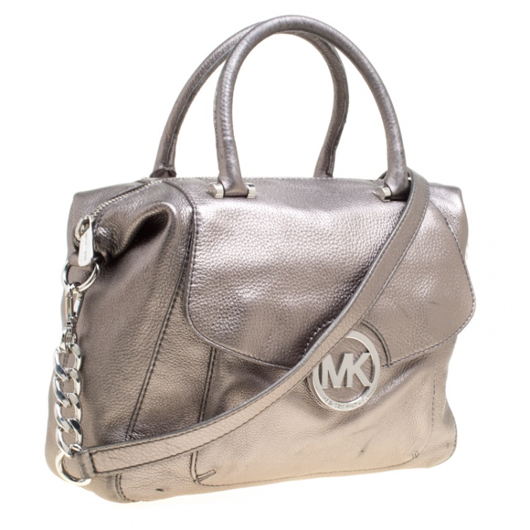 Pre Owned Michael Kors Metallic Silver Leather Shoulder Bag