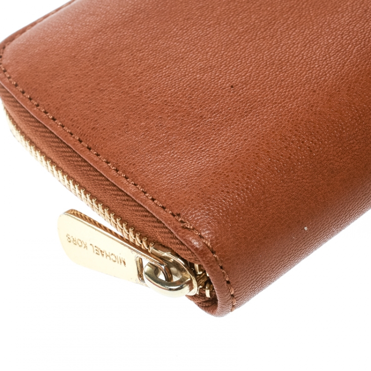 Pre Owned Michael Kors Brown Leather Jet Set Zip Around Wallet
