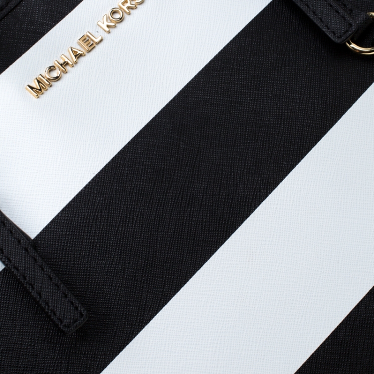 Pre Owned Michael Kors Black/White Stripe Saffiano Leather Jet Set Tote