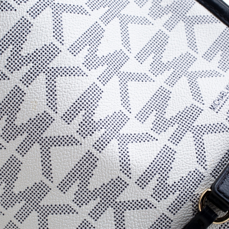 Pre Owned Michael Kors White/Blue Signature Coated Canvas Jet Set Tote