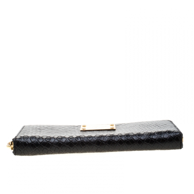 Pre Owned Michael Kors Black Croc Embossed Leather Zip Around Wallet